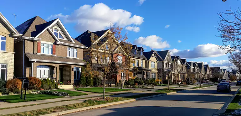 Why Choose Us for Selling Your Foreclosed House in Staten Island, NY?